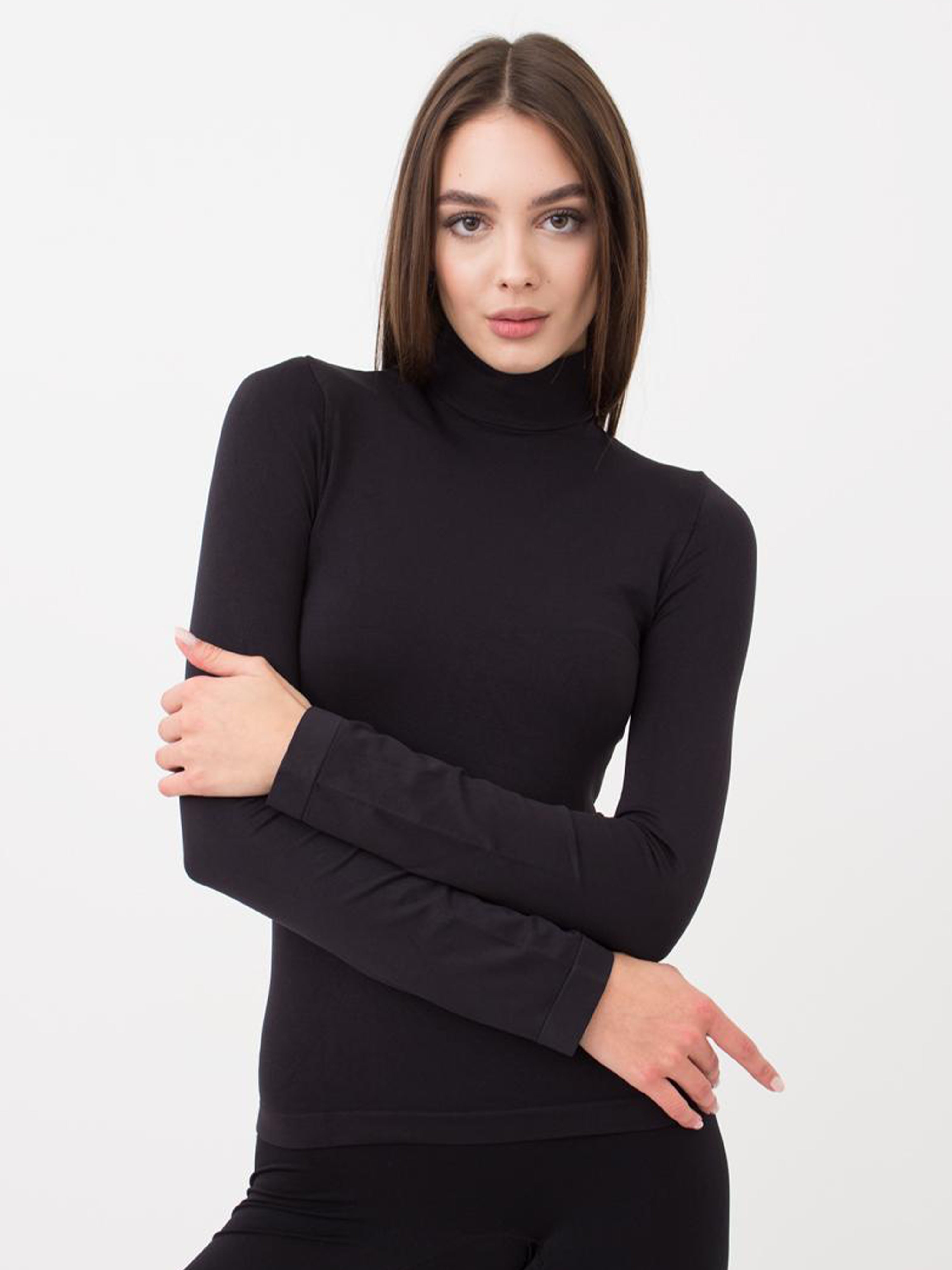 Seamless Turtleneck Long Sleeve Top in Black