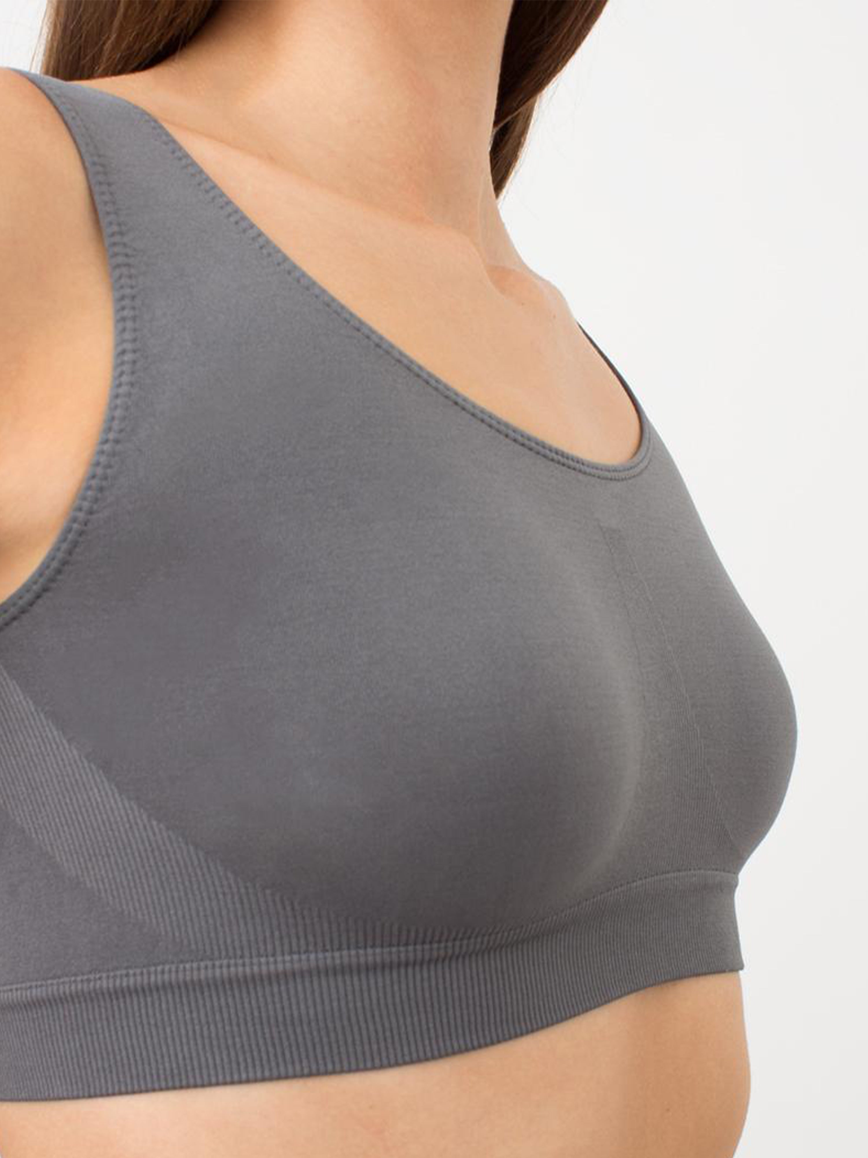 Seamless Wellness Bra in Dark Gray