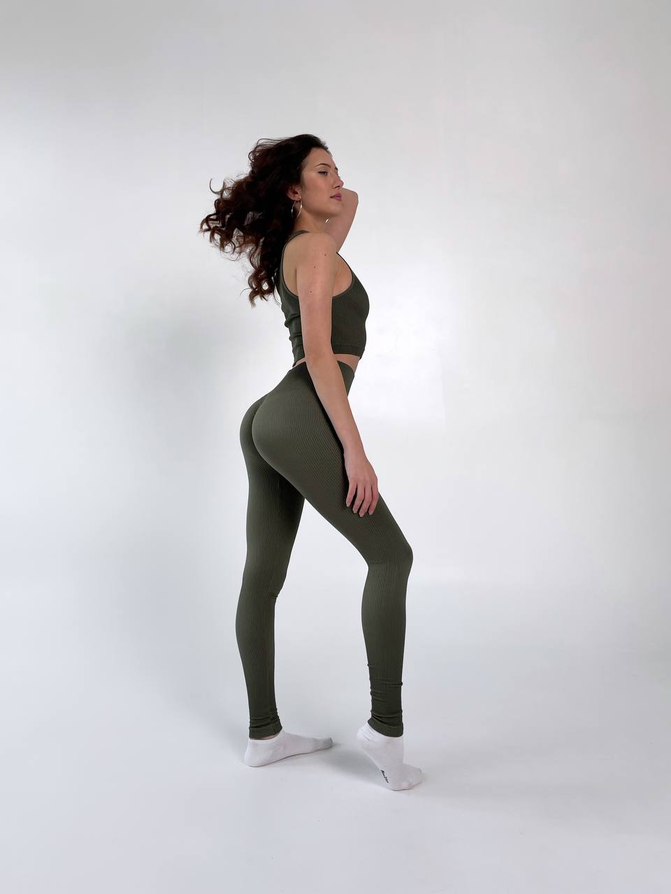 Seamless Ribbed Scrunch Leggings in Khaki