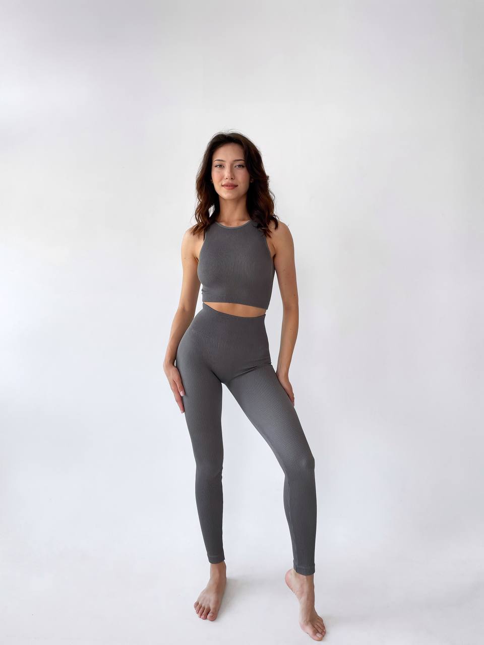 Seamless Ribbed Scrunch Leggings in Dark Gray