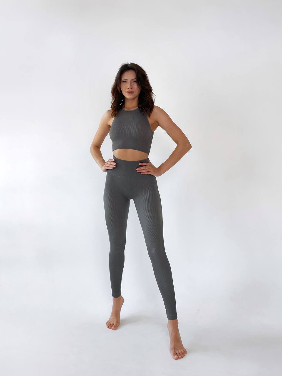 Seamless Ribbed Scrunch Leggings in Dark Gray