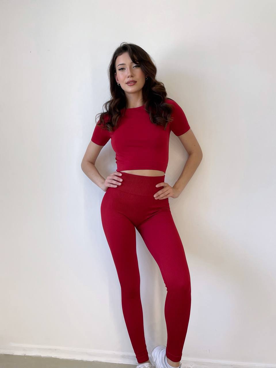 Seamless Ribbed Scrunch Leggings in Wine