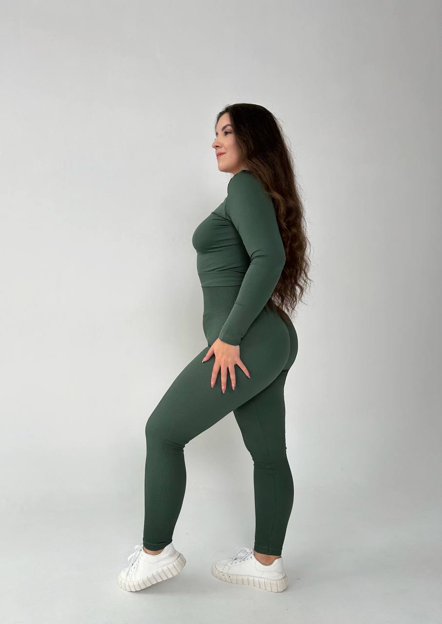 Seamless Cropped Long Sleeve Top in Khaki