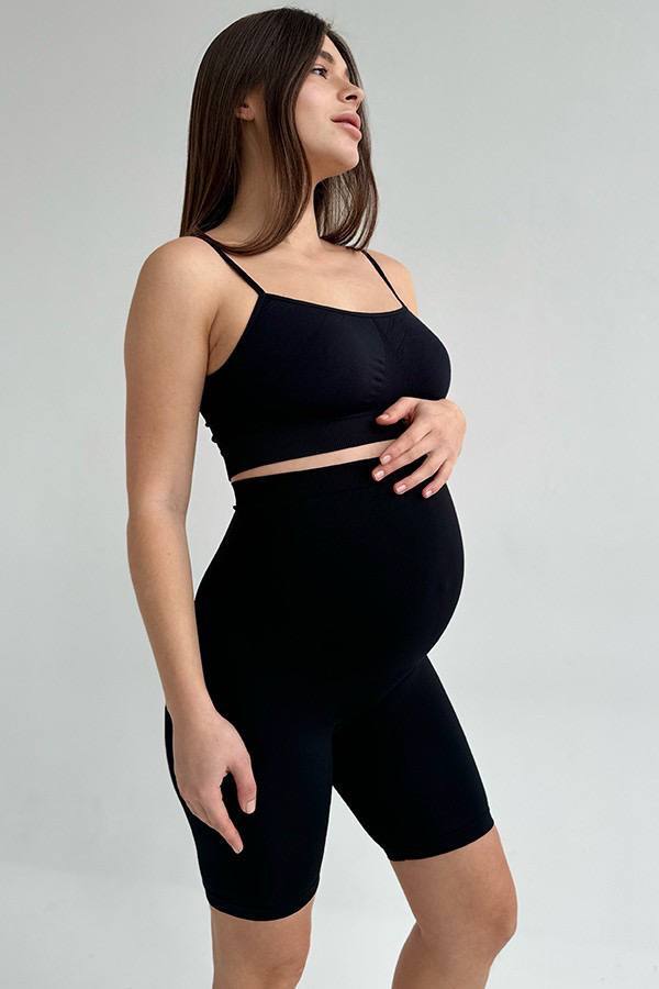 Seamless Maternity Bike Shorts in Black