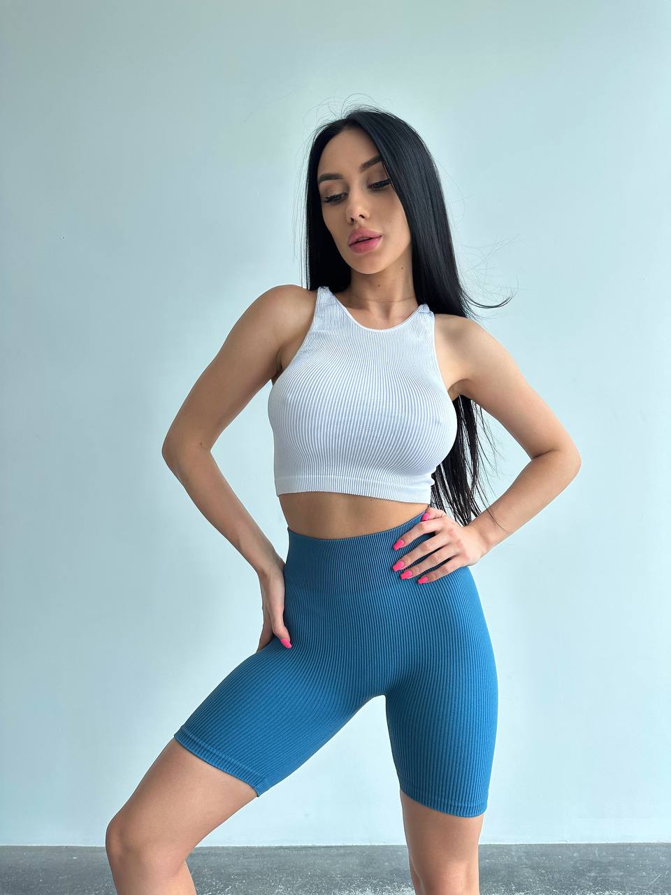 Seamless Ribbed Above Knee Bike Shorts in Slate Blue